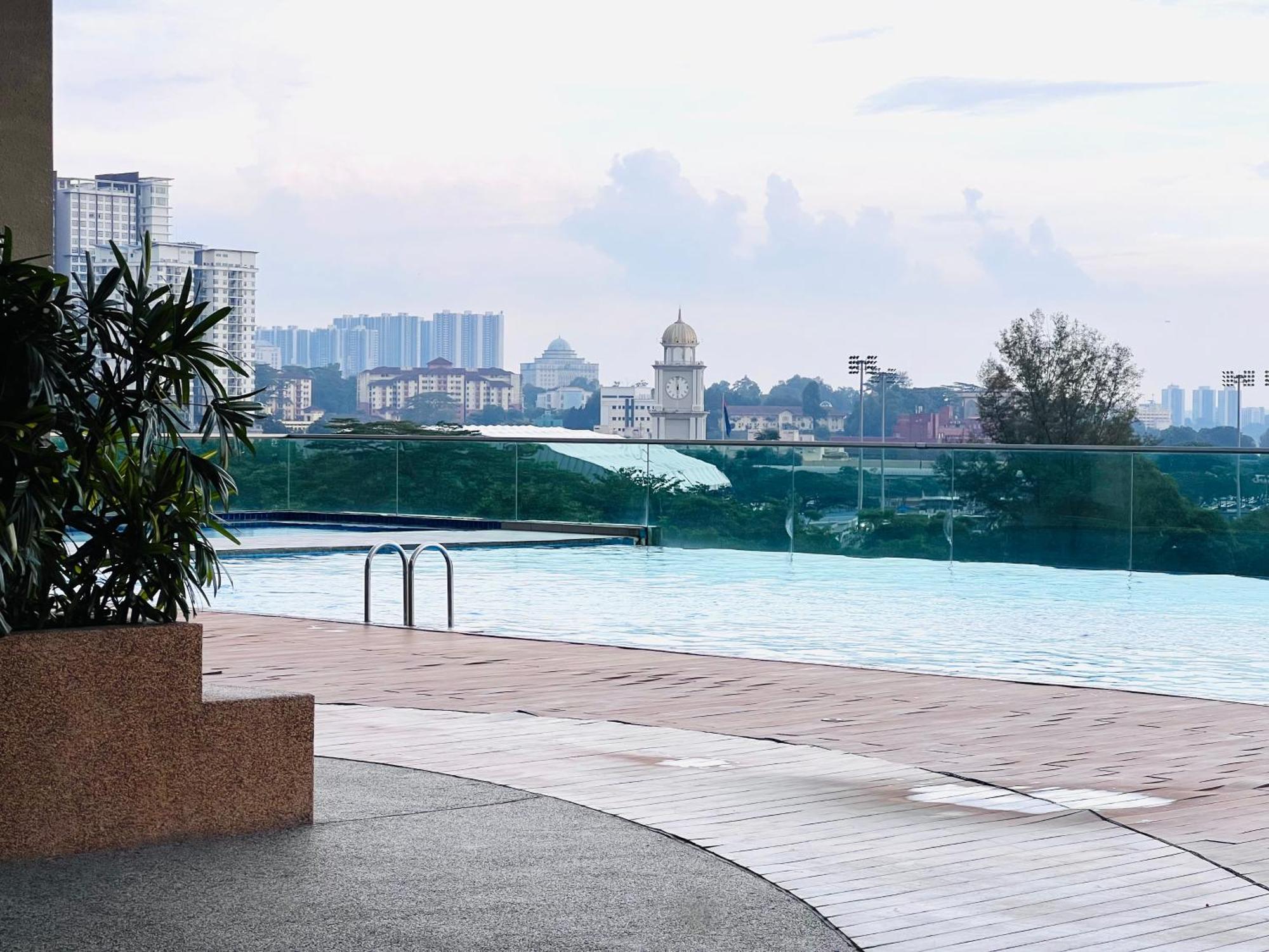 Paragon Residence 2Br4Pax Sleek Stay Nr Ciq Midvalley By Our Stay Johor Bahru Exterior foto